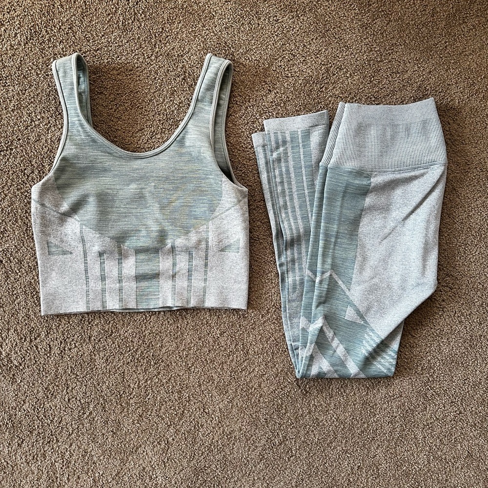 Matching Alo set